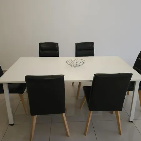 013 Seafront 2 Bedroom In Apartment Gzira
