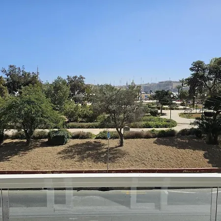 013 Seafront 2 Bedroom In